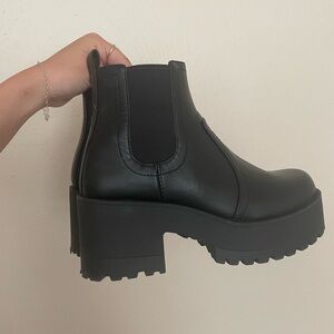 Princess Polly Booties